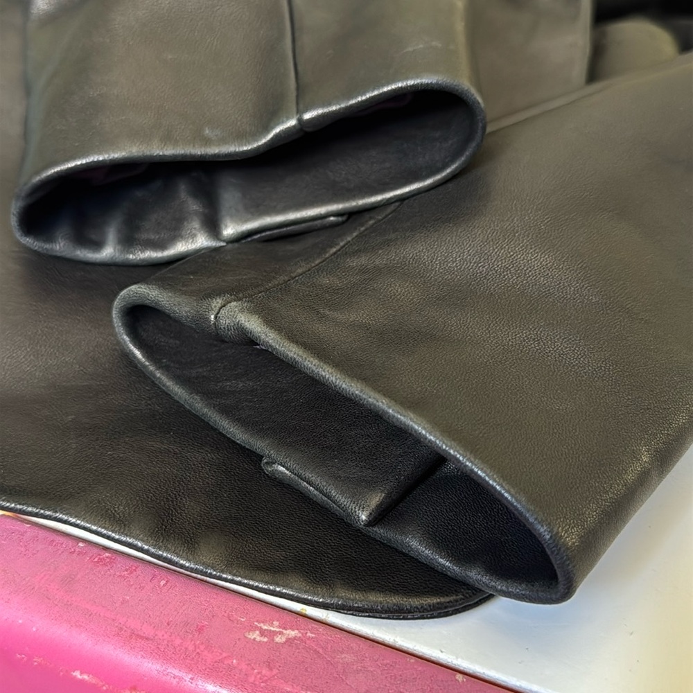 Women's Black Leather Jacket - Picture 14 of 16
